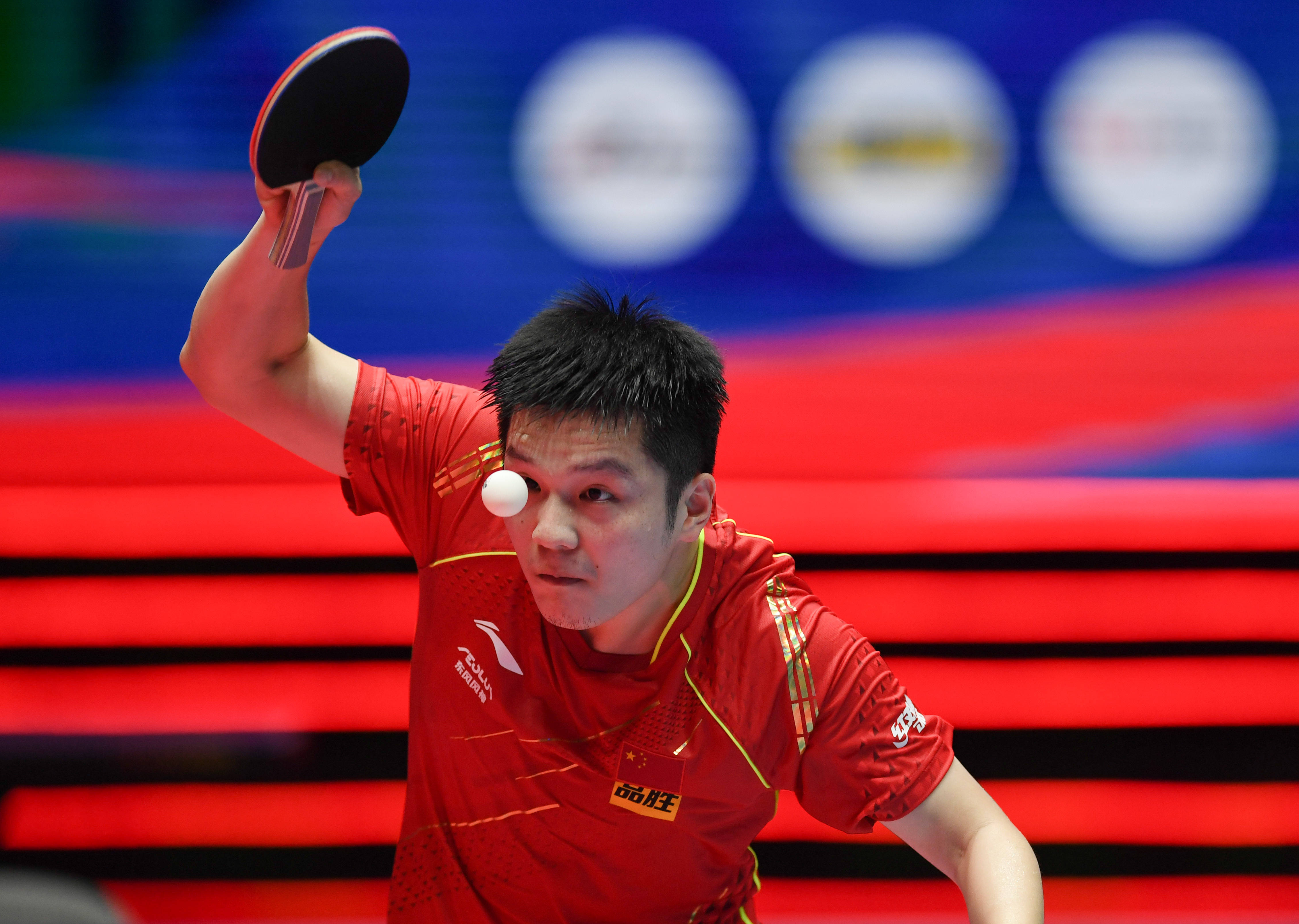 并探讨他们 并探讨他们